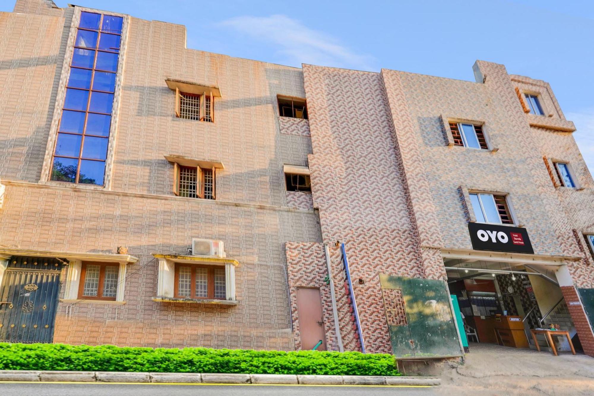 Super Hotel O Sharmila Guest House Kottakuppam ภายนอก รูปภาพ